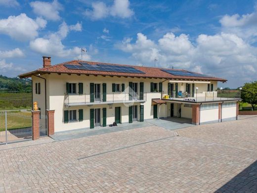 Villa in Saluzzo, Provincia di Cuneo