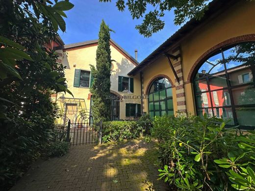 Villa in Abbiategrasso, Mailand