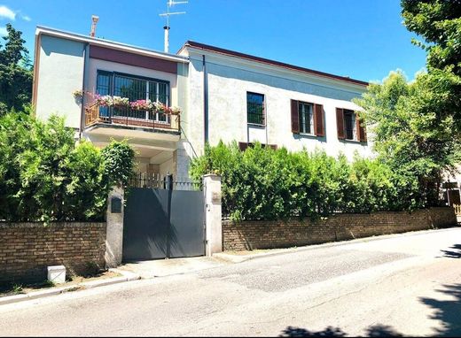 Villa in Giulianova, Provincia di Teramo