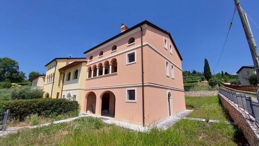 Villa - Sant'Ambrogio di Valpolicella, Provincia di Verona