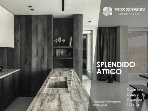 Penthouse in Montebelluna, Provincia di Treviso