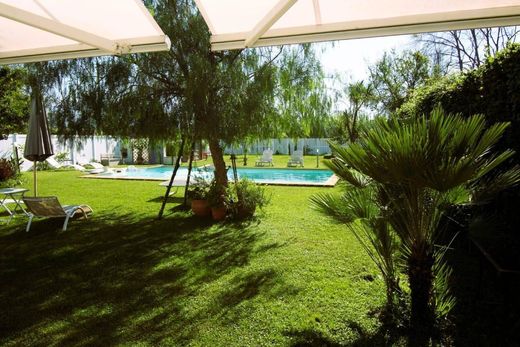 Villa - Carrara, Provincia di Massa-Carrara