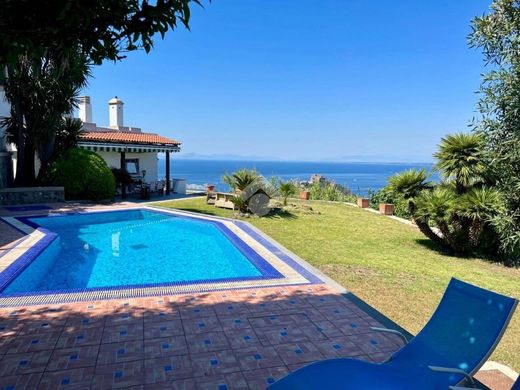 Villa a Ischia, Napoli