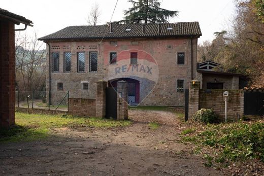 Villa Albinea, Reggio Emilia ilçesinde