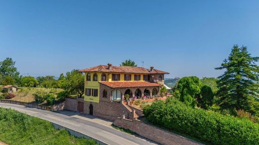 Willa w Canelli, Provincia di Asti