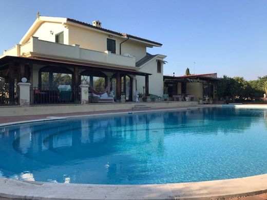Villa in Quartu Sant'Elena, Provincia di Cagliari