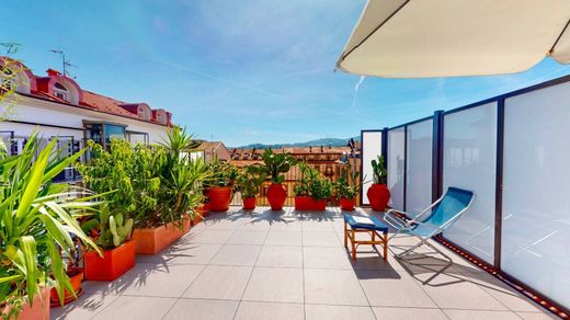 Apartment / Etagenwohnung in Turin, Piemont