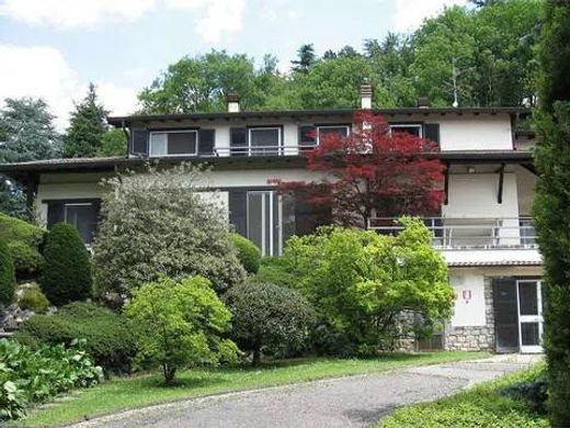 Villa a Proserpio, Como