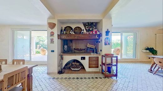 Villa Ladispoli, Roma