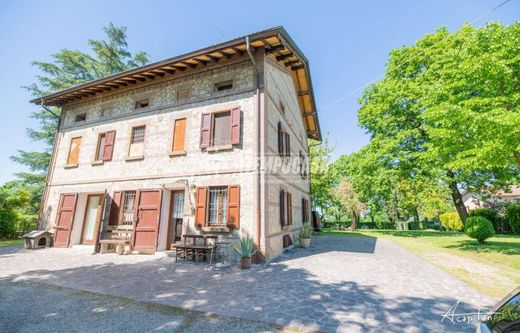 Villa in Albinea, Provincia di Reggio Emilia