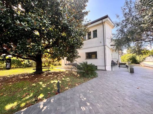 Villa in Genzano di Roma, Rome