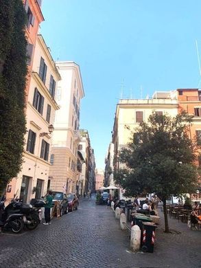 Apartment in Rome, Latium