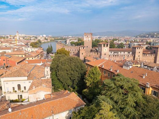 Penthouse in Verona, Provincia di Verona