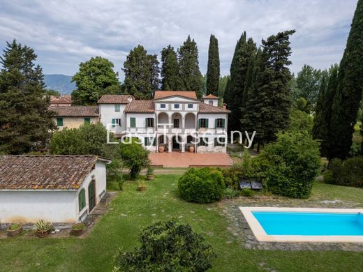 Villa - Montecarlo, Provincia di Lucca