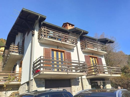 Villa Castione della Presolana, Bergamo ilçesinde