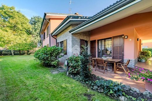 Villa in Reggio nell'Emilia, Provincia di Reggio Emilia
