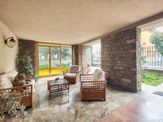 Villa in Sesto Fiorentino, Florence