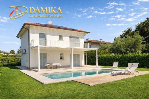 Willa w Pietrasanta, Provincia di Lucca