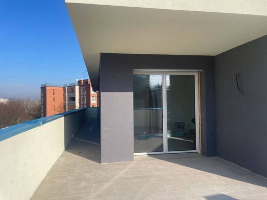 ﺷﻘﺔ ﻓﻲ بولونيا, Bologna