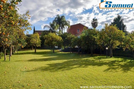 Villa in Santa Venerina, Catania