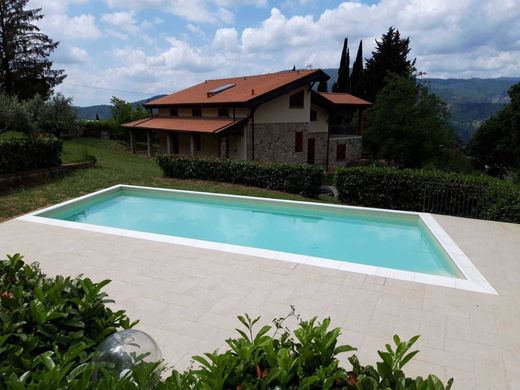 Villa in Vaiano, Provincia di Prato