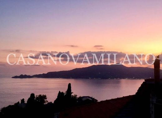 Villa in Chiavari, Provincia di Genova