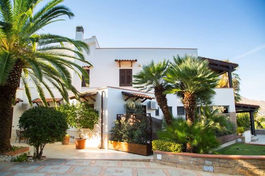 Villa in Palermo, Sicily