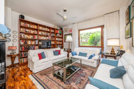 Apartment / Etagenwohnung in Rom, Latium