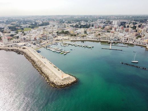 ‏בתי יוקרה ב  בארי, Bari