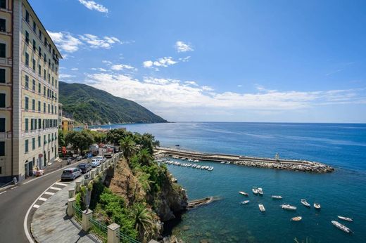 Penthouse Camogli, Genova ilçesinde