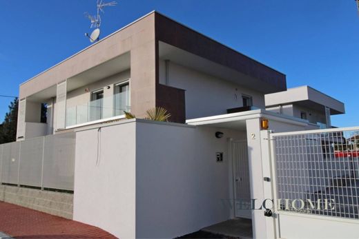 Villa a Arluno, Milano