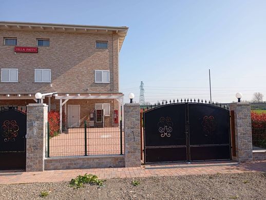 ﻓﻴﻼ ﻓﻲ Sala Bolognese, Bologna