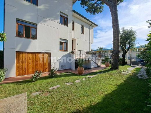 Villa in Camaiore, Provincia di Lucca