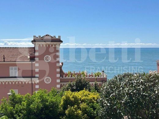Пентхаус, Империя, Provincia di Imperia