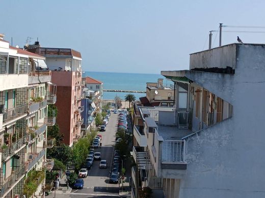 Attico a Pescara, Abruzzo