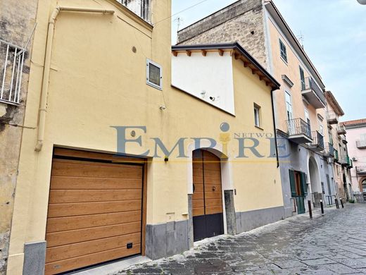 Willa w Aversa, Provincia di Caserta