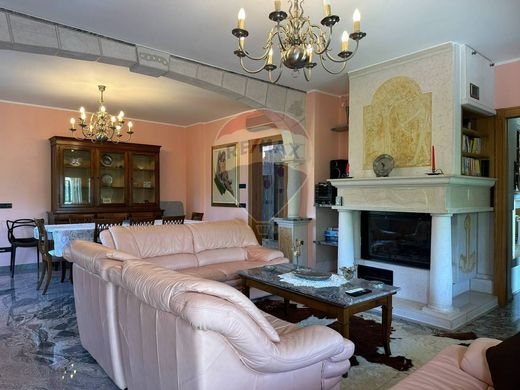 Villa in Colli a Volturno, Provincia di Isernia