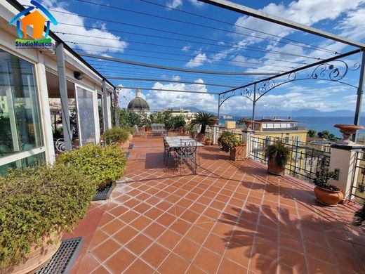 Penthouse in Napels, Napoli