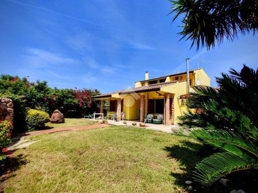 Villa in Quartu Sant'Elena, Provincia di Cagliari