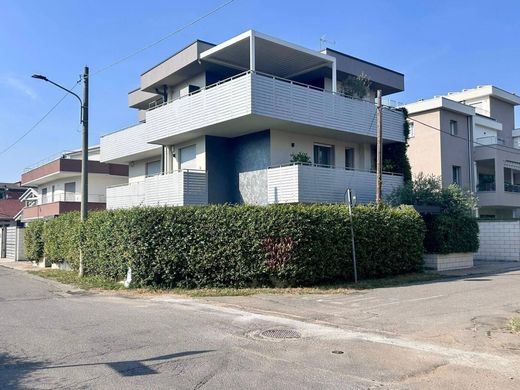 Villa in Legnano, Città metropolitana di Milano