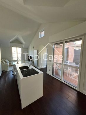 Ático en Novate Milanese, Milán