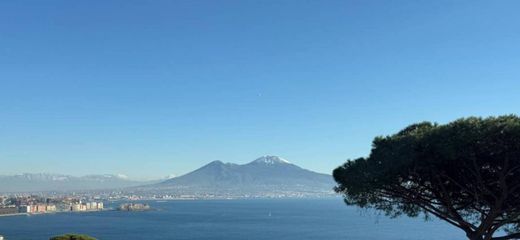 Piso / Apartamento en Nápoles, Napoles