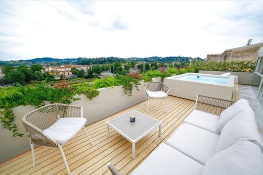 Apartment / Etagenwohnung in Florenz, Toskana