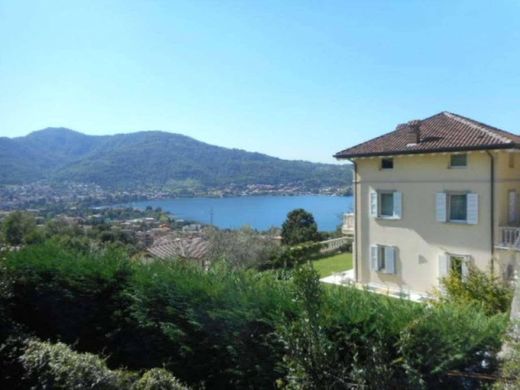 Villa - Vercurago, Provincia di Lecco