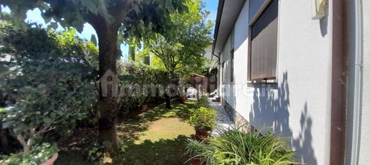 Villa in Forte dei Marmi, Provincia di Lucca