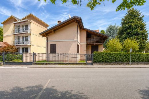 Villa in Monza, Province of Monza and Brianza