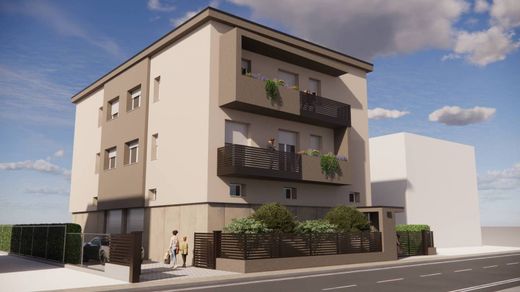 Appartamento a Modena, Emilia-Romagna