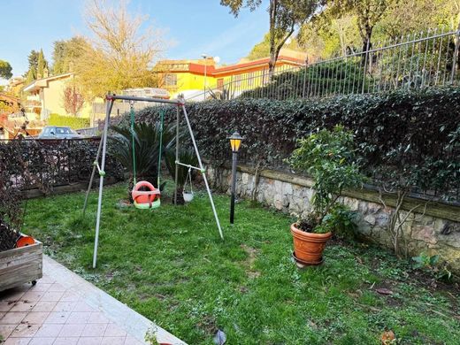 Daire Monte Porzio Catone, Roma