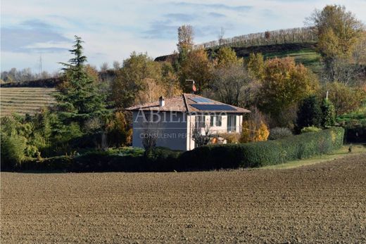 Villa in Nizza Monferrato, Provincia di Asti