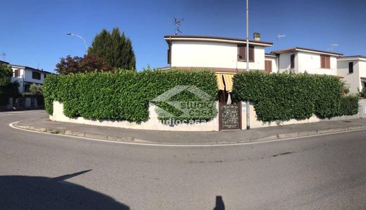 Villa in Settala, Milan